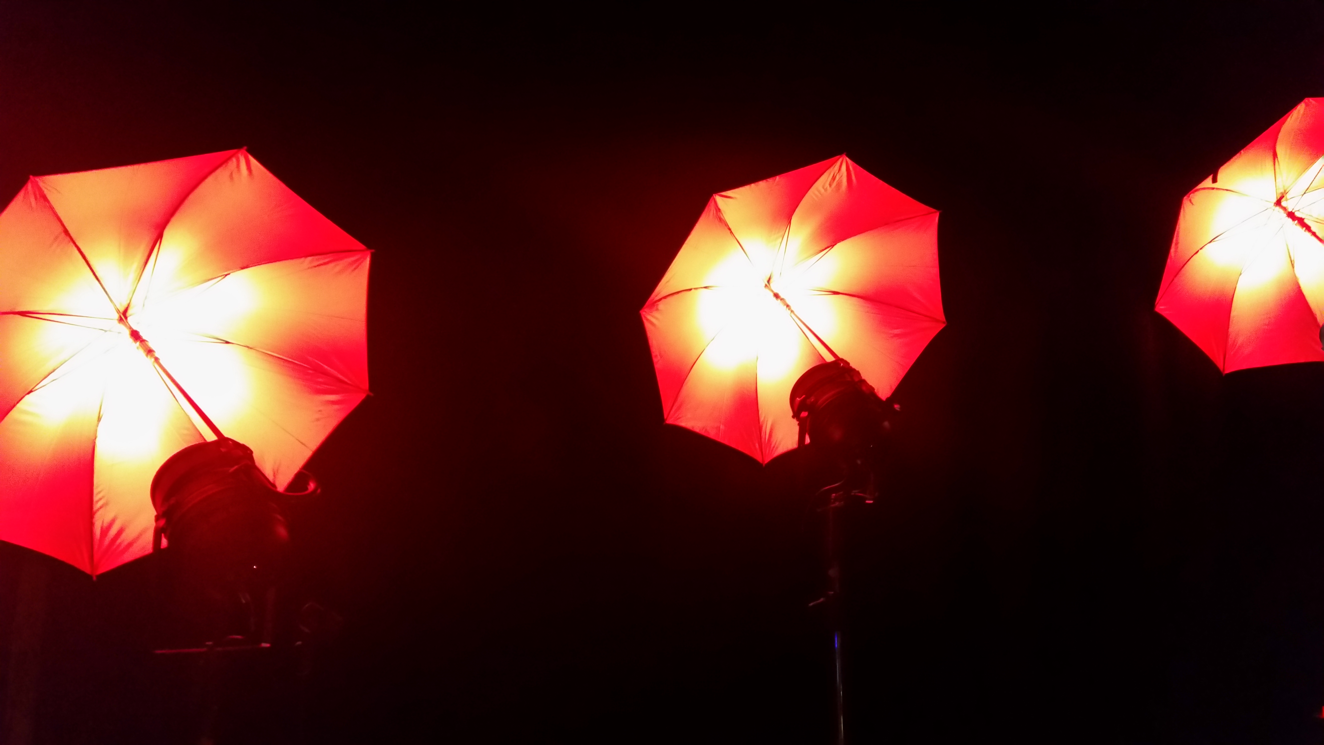 Neue LED Schirme als Designelemente 5