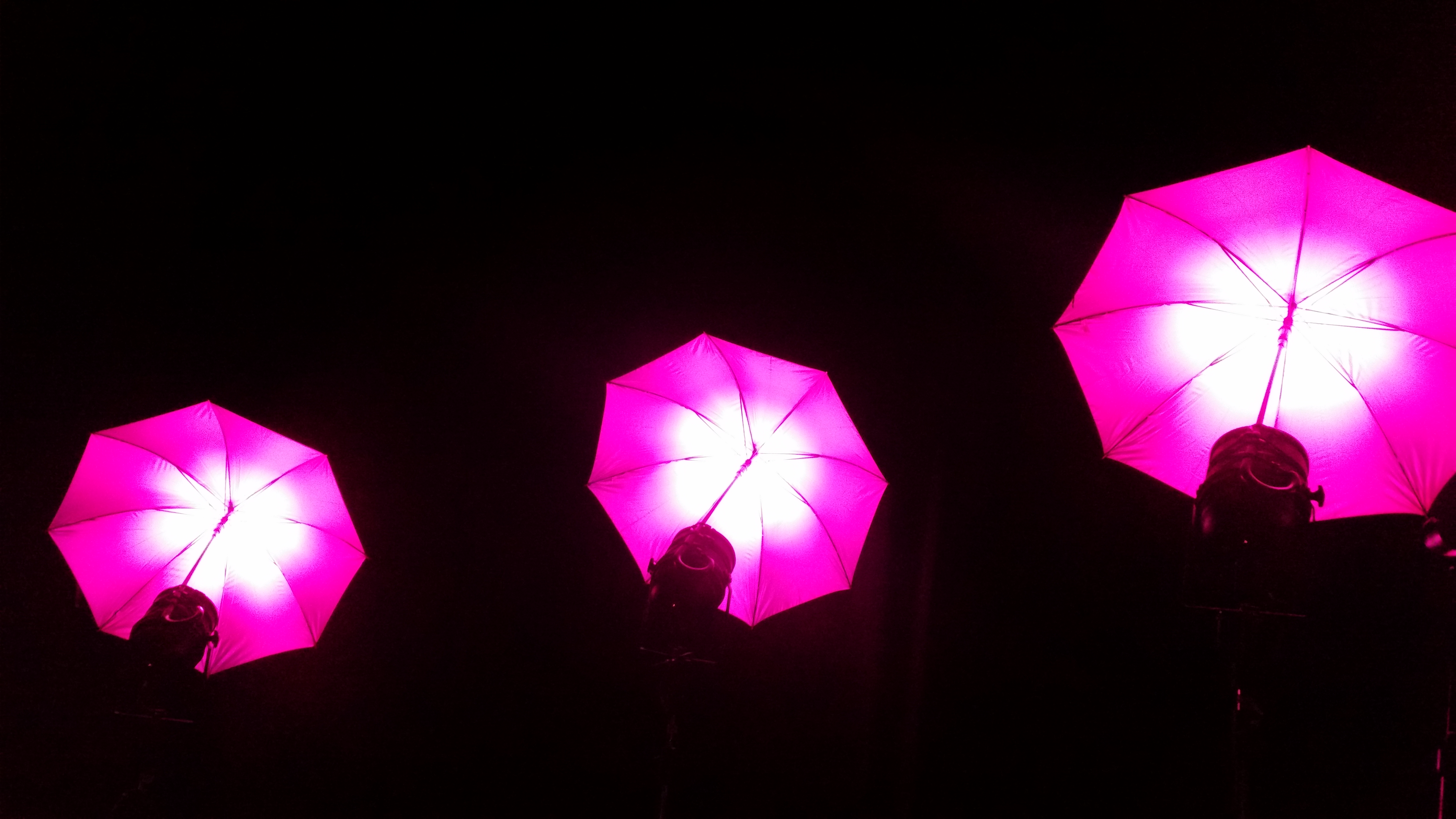 Neue LED Schirme als Designelemente 7